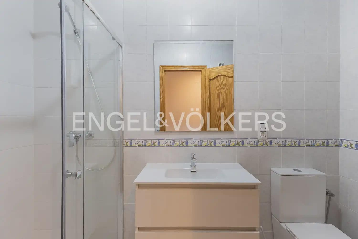 3 sypialnia Willa do wynajęcia w Algar de Palancia z basenem garażem - 2 600 € (Ref: 9950661)