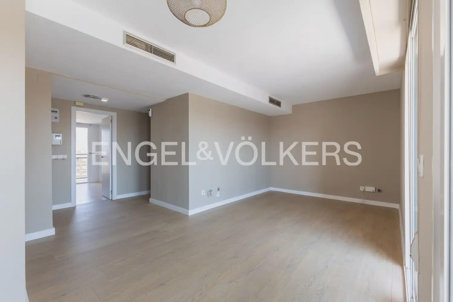3 sypialnia Mieszkanie na sprzedaż w Miasto Walencja z garażem - 420 000 € (Ref: 9952865)