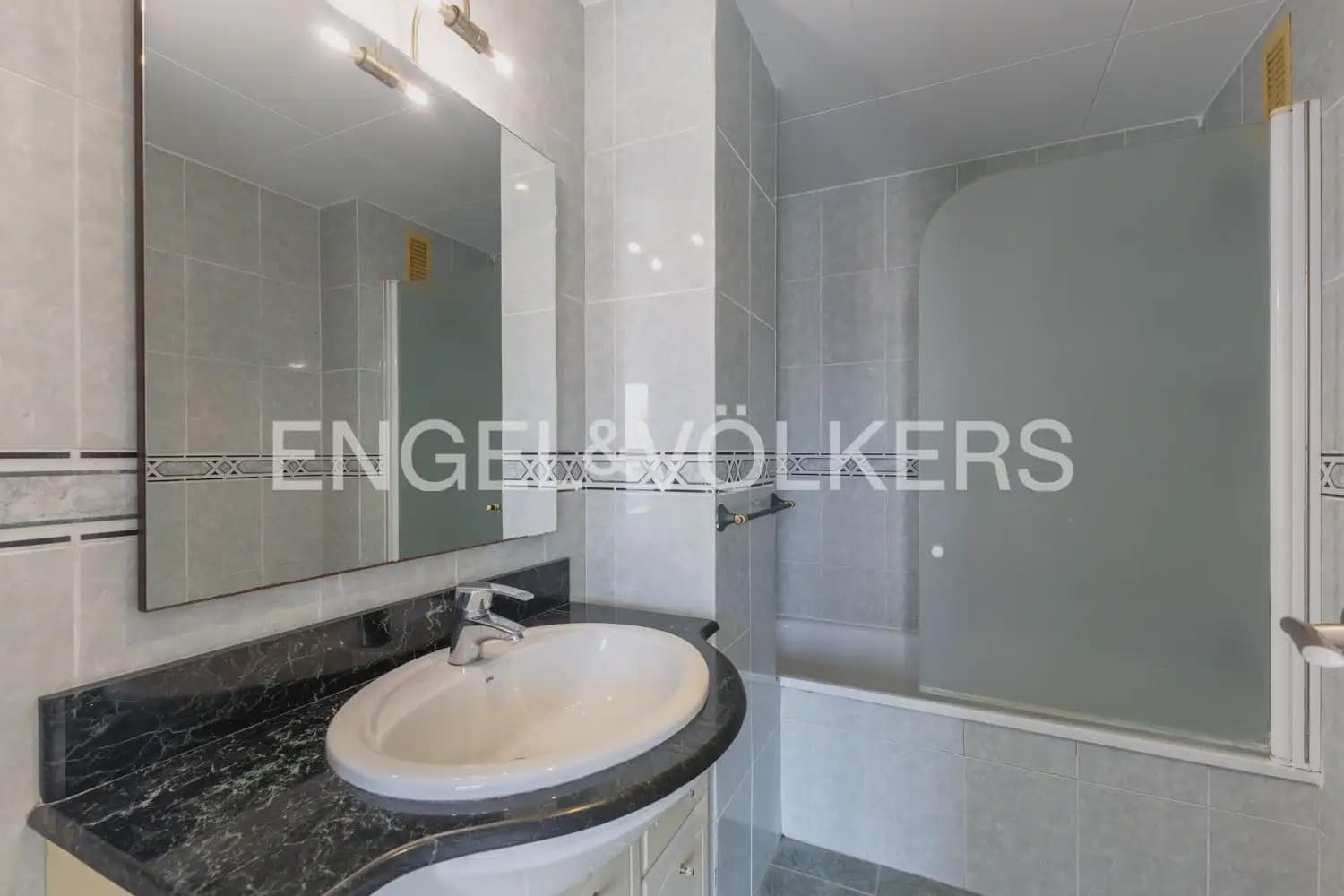 3 sypialnia Mieszkanie na sprzedaż w Miasto Walencja z garażem - 420 000 € (Ref: 9952865)