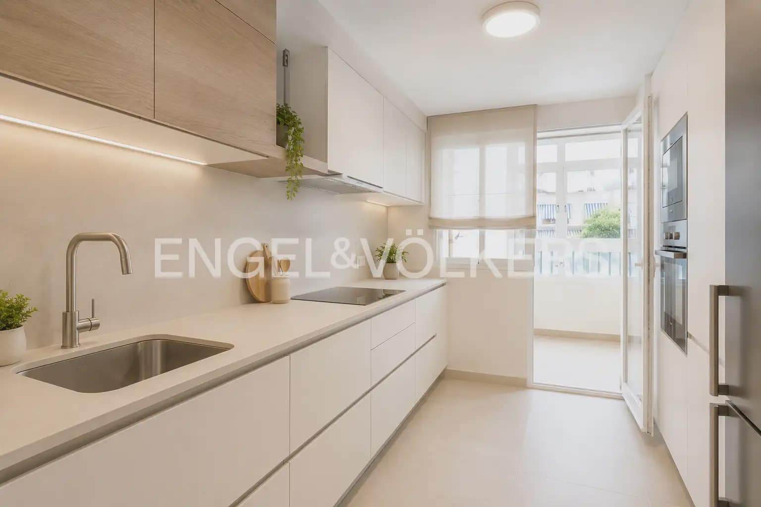4 slaapkamer Flat te koop in Benicassim met garage - € 380.000 (Ref: 9953155)