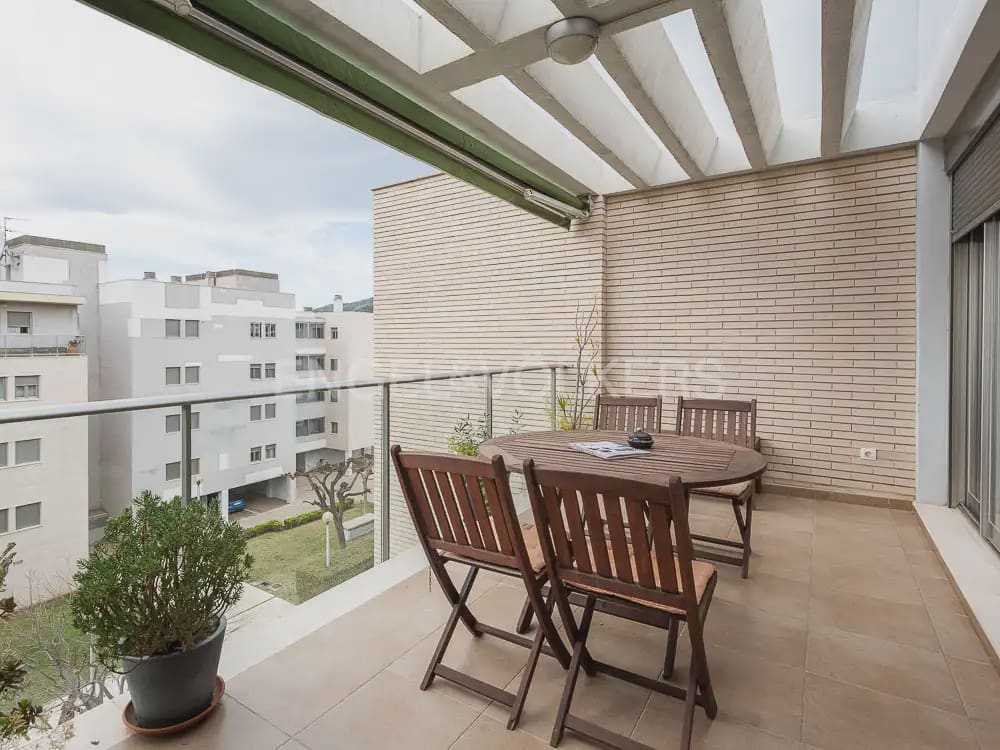 2 quarto Apartamento para arrendar em Benicassim com piscina garagem - 950 € (Ref: 9953300)