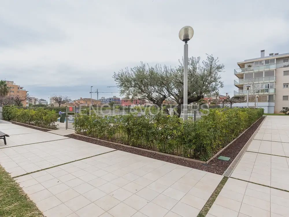 2 quarto Apartamento para arrendar em Benicassim com piscina garagem - 950 € (Ref: 9953300)