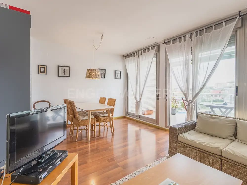 2 quarto Apartamento para arrendar em Benicassim com piscina garagem - 950 € (Ref: 9953300)