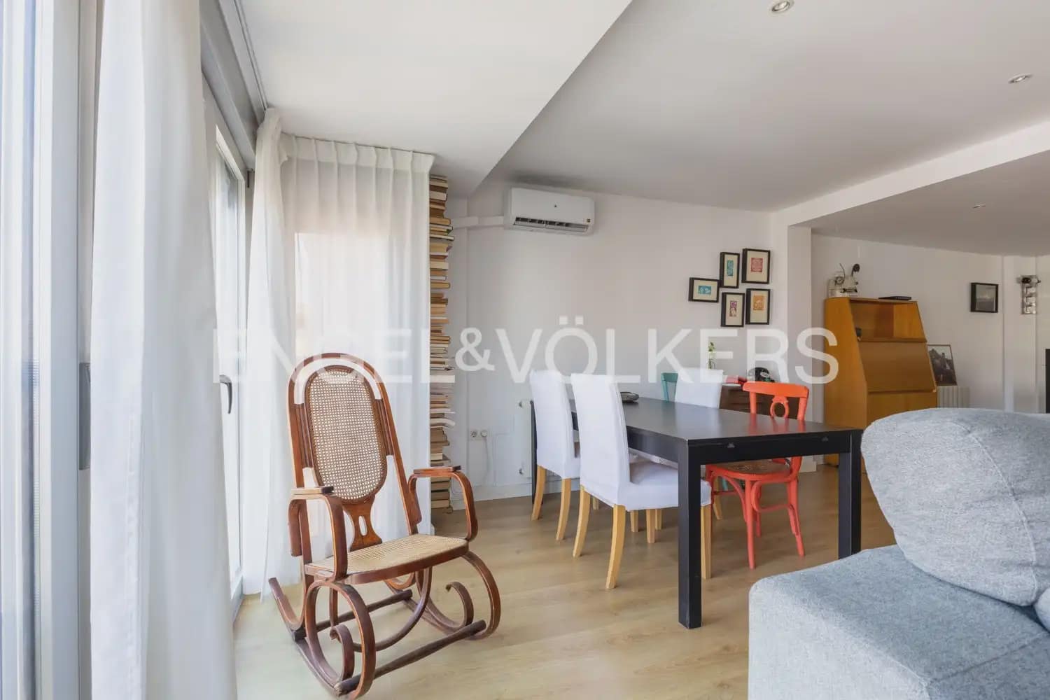 2 sypialnia Mieszkanie do wynajęcia w Miasto Walencja z garażem - 2 000 € (Ref: 9953304)