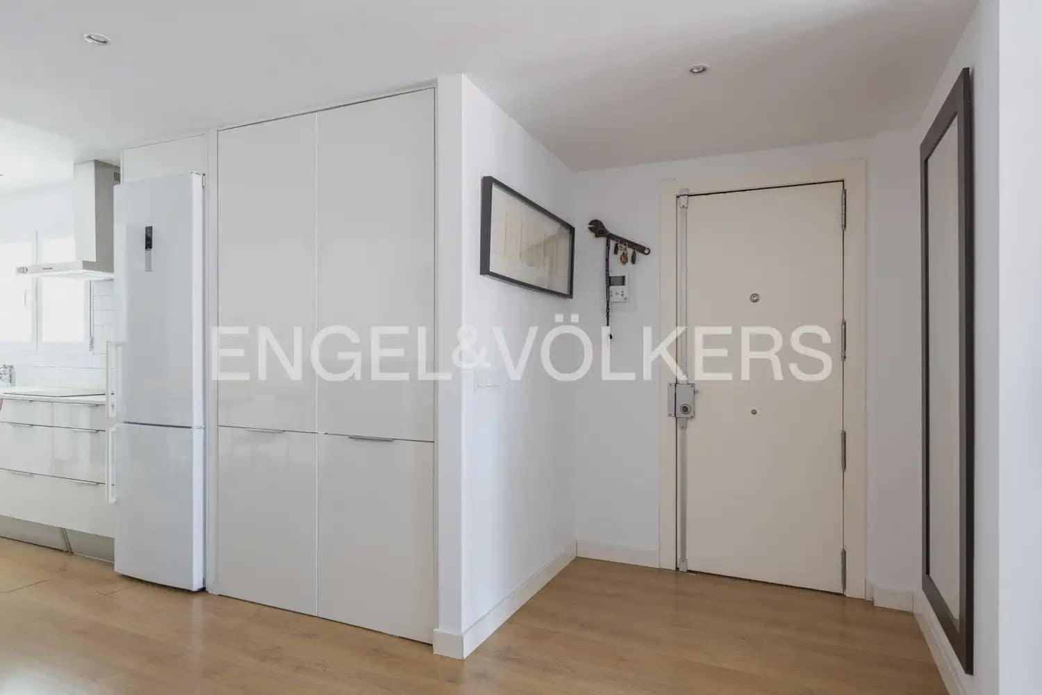 2 sypialnia Mieszkanie do wynajęcia w Miasto Walencja z garażem - 2 000 € (Ref: 9953304)
