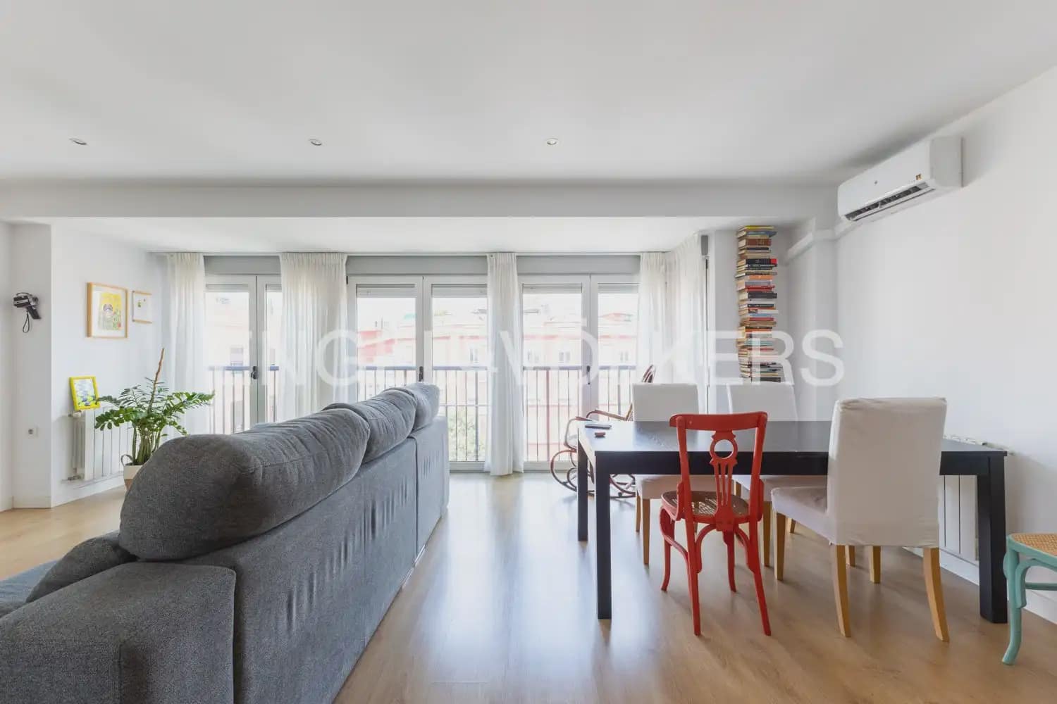 2 sypialnia Mieszkanie do wynajęcia w Miasto Walencja z garażem - 2 000 € (Ref: 9953304)