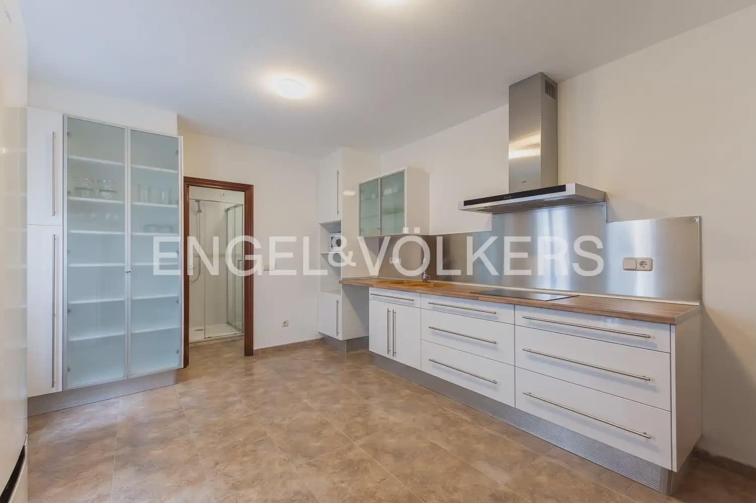 Apartamento de 3 habitaciones en Paterna en alquiler - 1.590 € (Ref: 9953307)