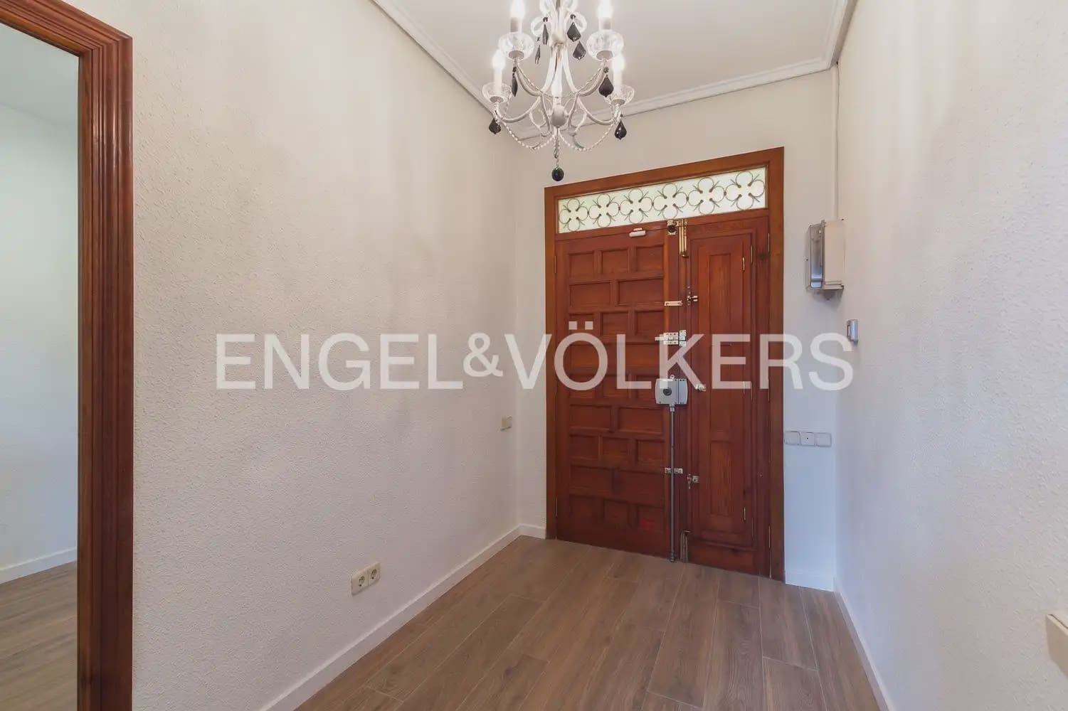 Apartamento de 3 habitaciones en Paterna en alquiler - 1.590 € (Ref: 9953307)
