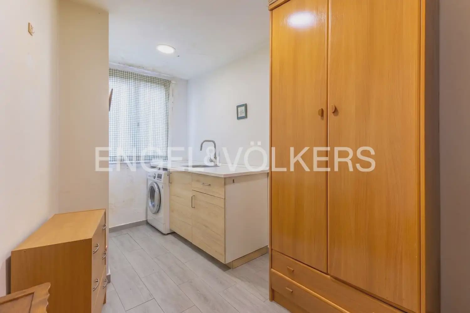 Leilighet til salgs i Valencia by - € 320 000 (Ref: 9956000)