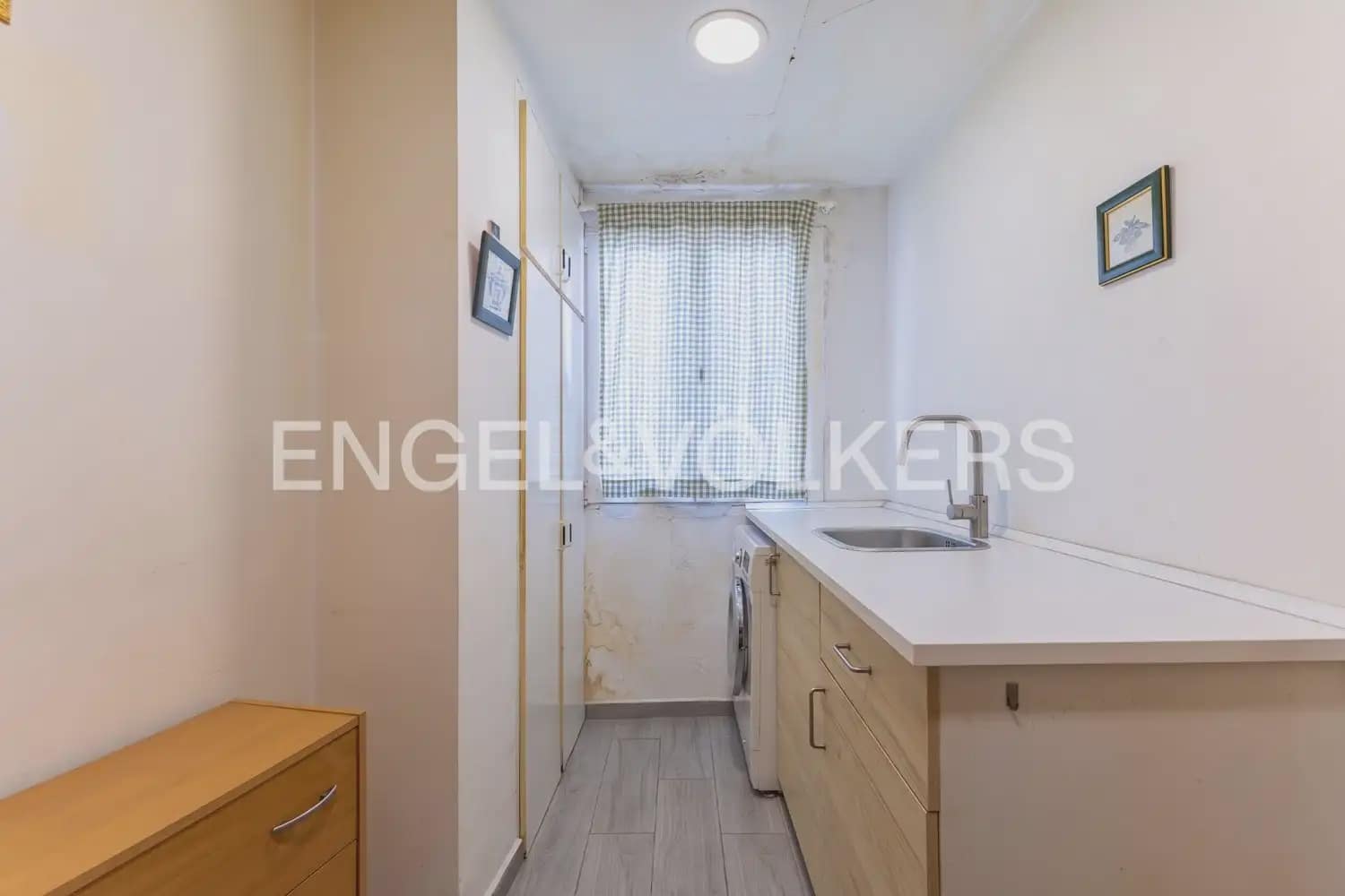 Leilighet til salgs i Valencia by - € 320 000 (Ref: 9956000)