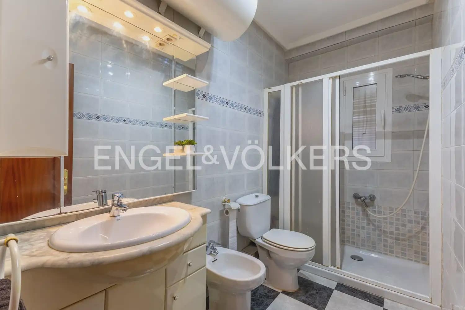 Leilighet til salgs i Valencia by - € 320 000 (Ref: 9956000)