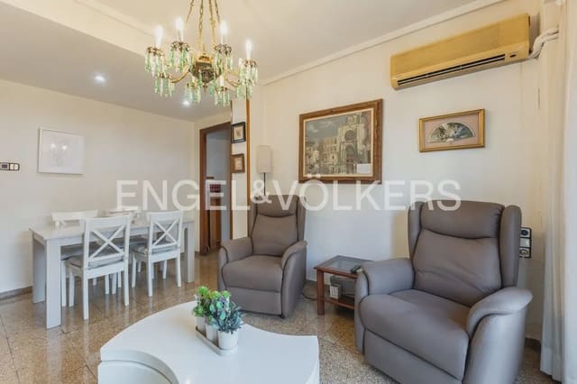 Leilighet til salgs i La Petxina, Valencia by - € 320 000 (Ref: 9956000)