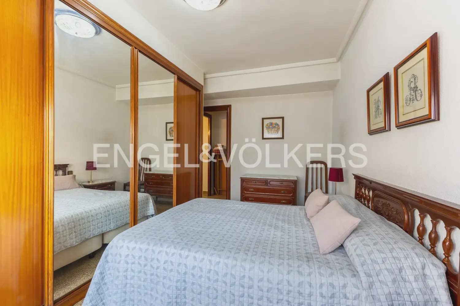 Leilighet til salgs i Valencia by - € 320 000 (Ref: 9956000)
