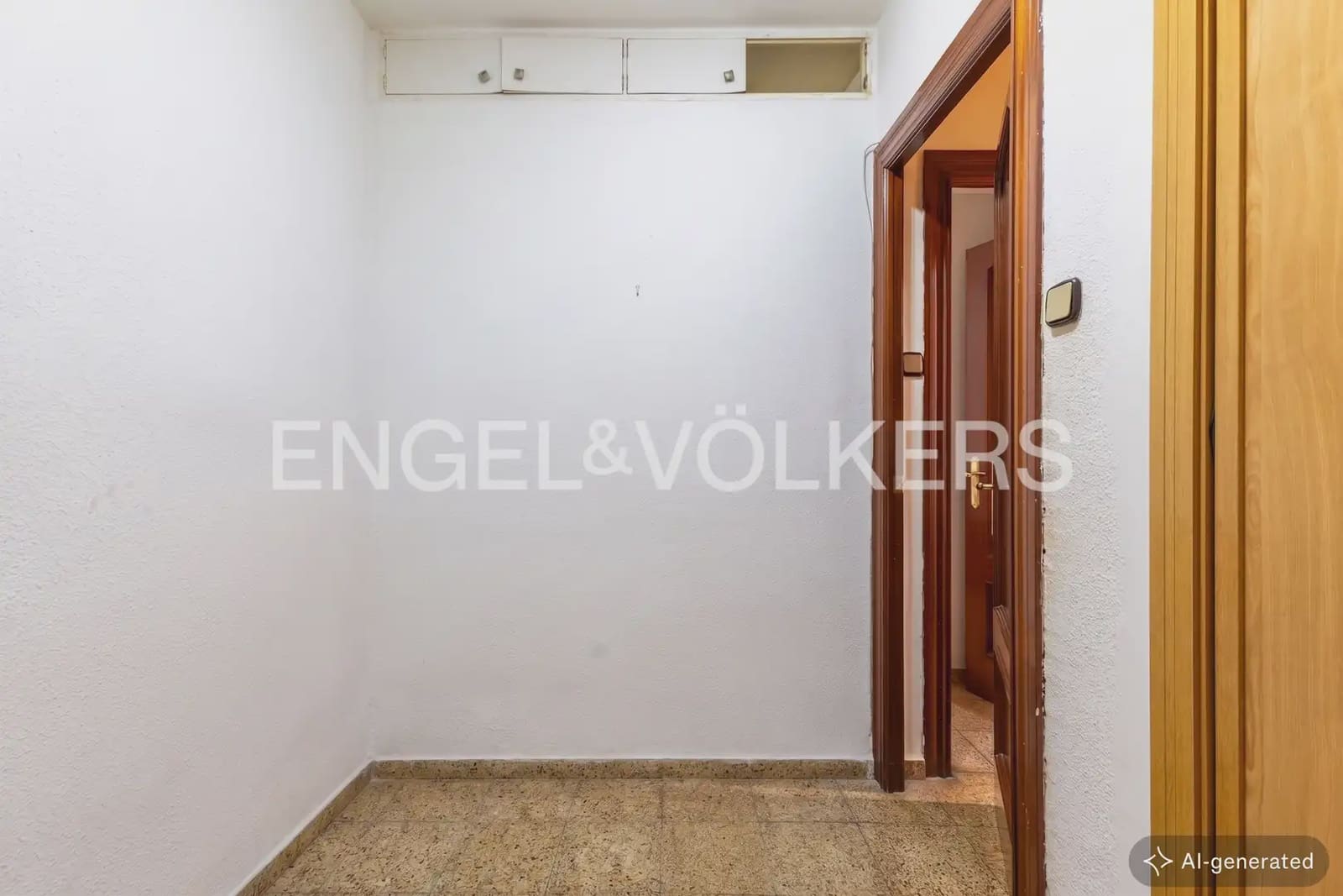 Leilighet til salgs i Valencia by - € 320 000 (Ref: 9956000)