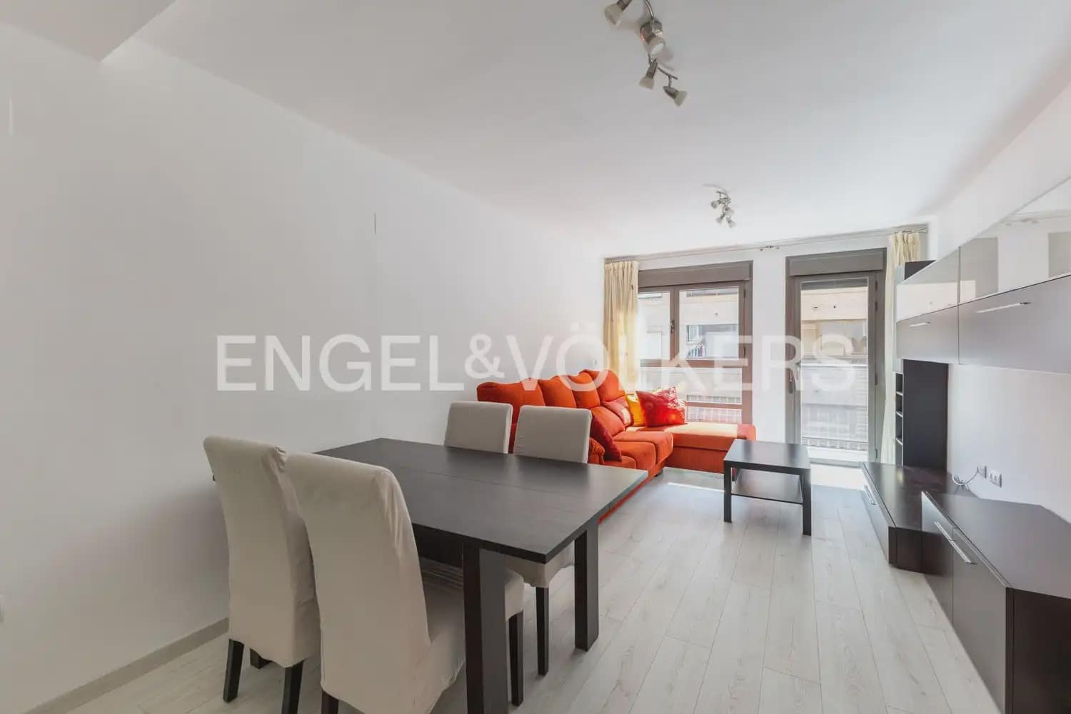 3 makuuhuone Asunto myytävänä paikassa Valencia kaupunki - 330 000 € (Ref: 9956293)