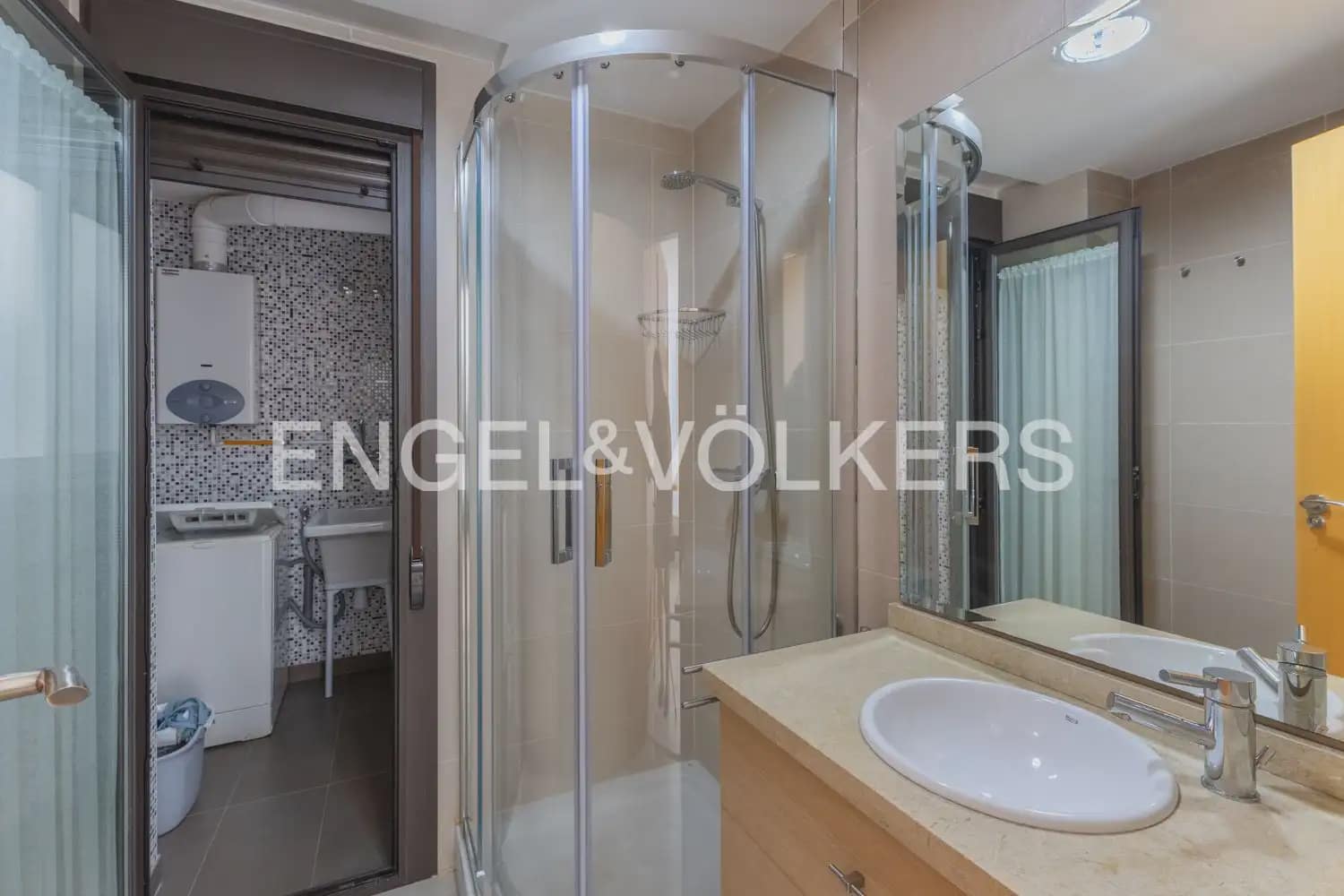 3 makuuhuone Asunto myytävänä paikassa Valencia kaupunki - 330 000 € (Ref: 9956293)