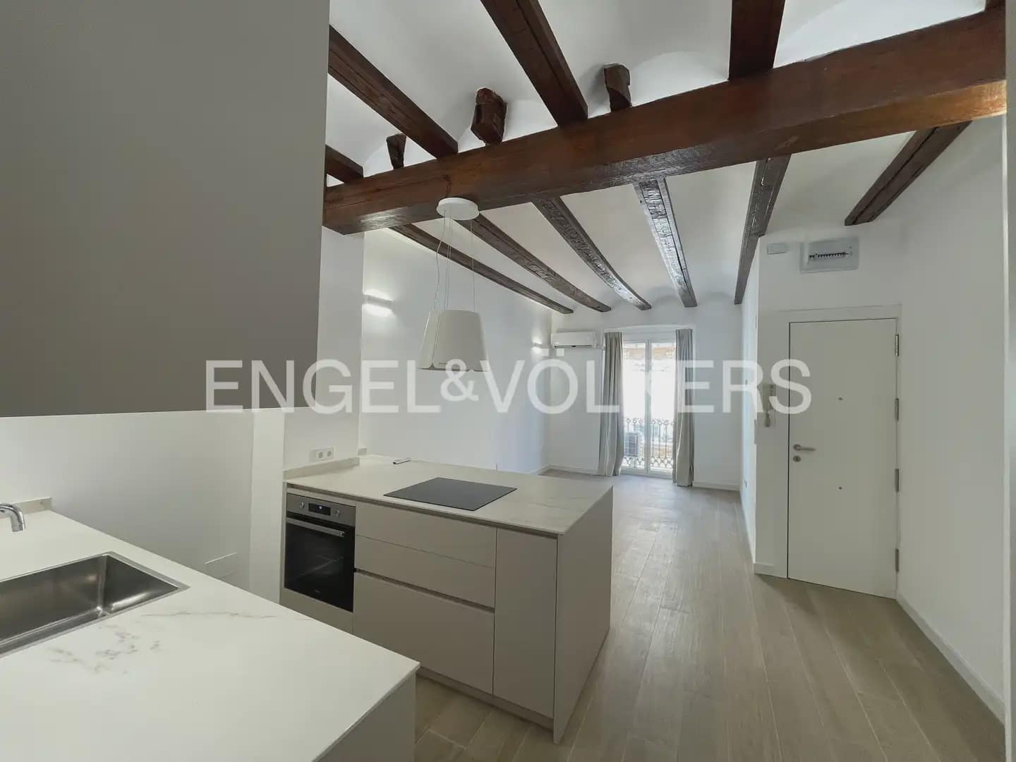 2 sypialnia Mieszkanie do wynajęcia w Miasto Walencja - 1 400 € (Ref: 9958332)