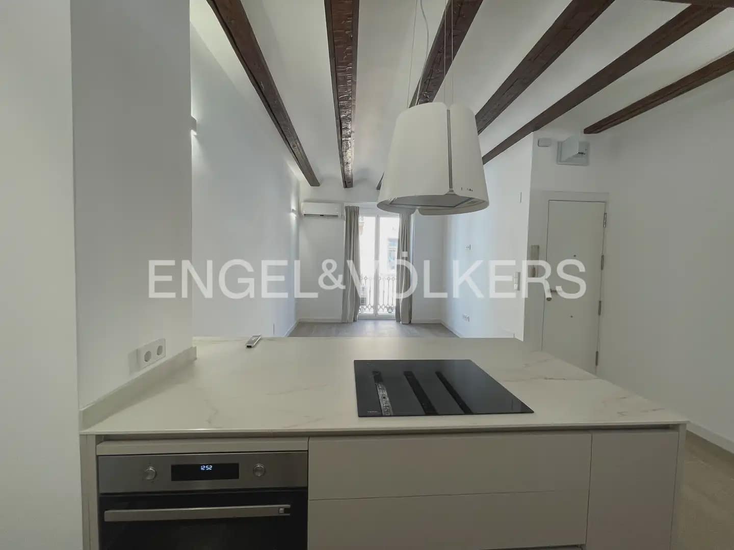 2 sypialnia Mieszkanie do wynajęcia w Miasto Walencja - 1 400 € (Ref: 9958332)