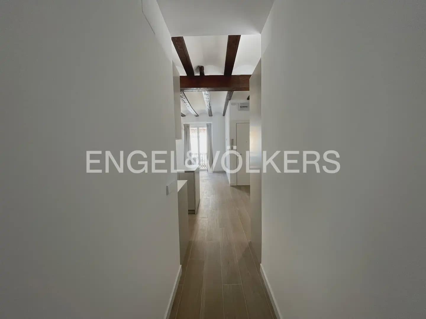 2 sypialnia Mieszkanie do wynajęcia w Miasto Walencja - 1 400 € (Ref: 9958332)