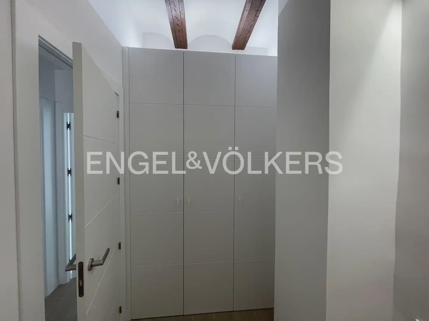 2 sypialnia Mieszkanie do wynajęcia w Miasto Walencja - 1 400 € (Ref: 9958332)