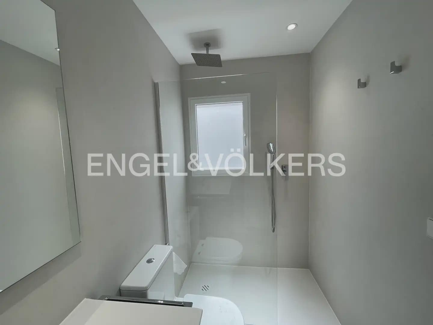 2 sypialnia Mieszkanie do wynajęcia w Miasto Walencja - 1 400 € (Ref: 9958332)