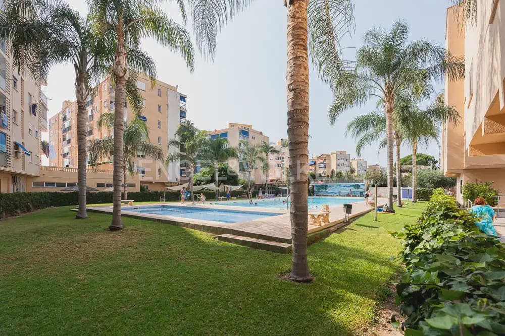2 camera da letto Appartamento da affittare in La Pobla de Farnals con piscina - 1.500 € (Rif: 9958333)