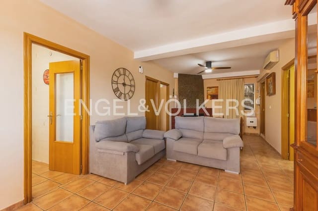 4 soverom Villa til salgs i Torrent med svømmebasseng garasje - € 260 000 (Ref: 9958336)