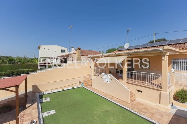 4 soverom Villa til salgs i Torrent med svømmebasseng garasje - € 260 000 (Ref: 9958336)