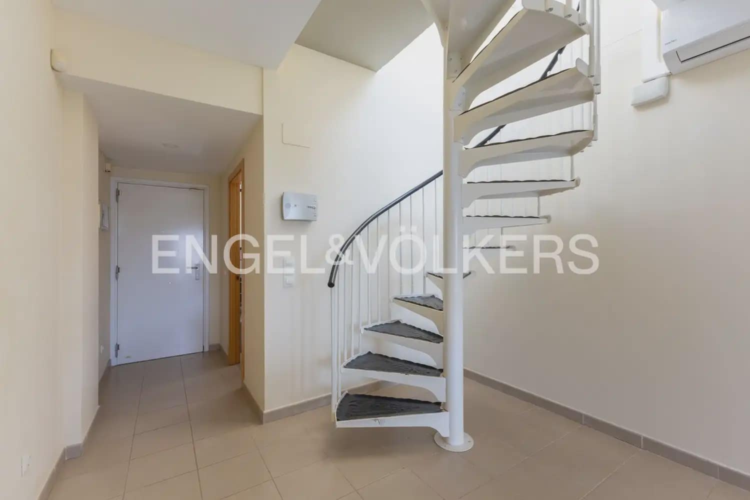 2 camera da letto Attico da affittare in Almenara con piscina garage - 2.500 € (Rif: 9958338)
