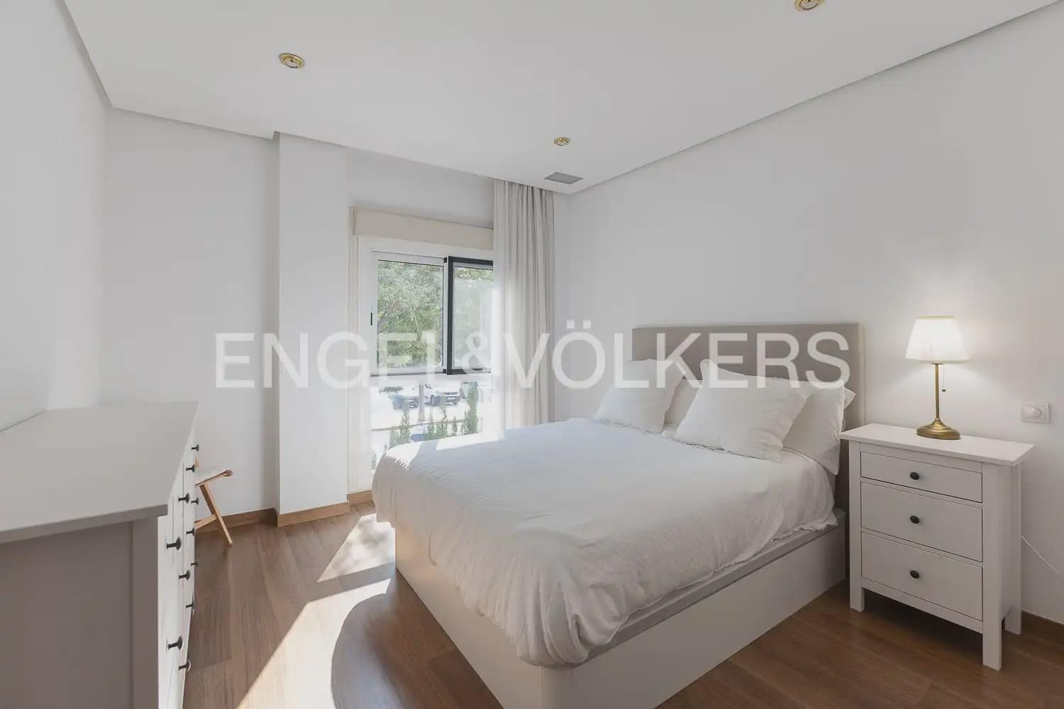 7 bedroom Apartment for sale in Valencia city with pool garage - € 1,400,000 (Ref: 9958473)
