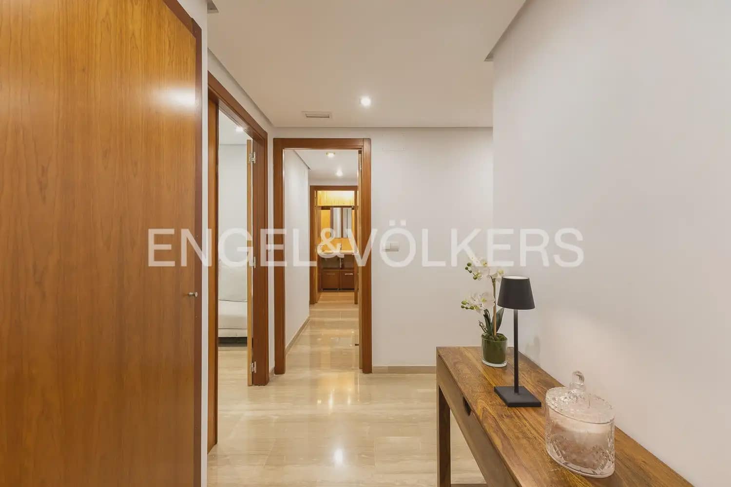 7 bedroom Apartment for sale in Valencia city with pool garage - € 1,400,000 (Ref: 9958473)