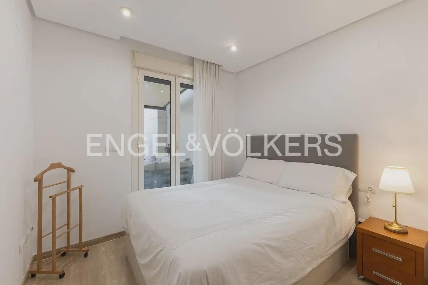7 bedroom Apartment for sale in Valencia city with pool garage - € 1,400,000 (Ref: 9958473)