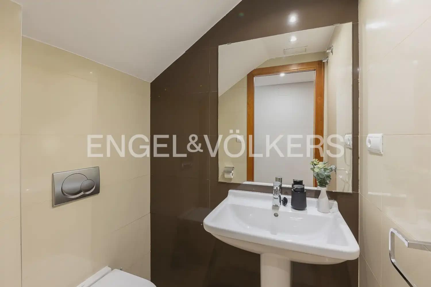 7 bedroom Apartment for sale in Valencia city with pool garage - € 1,400,000 (Ref: 9958473)