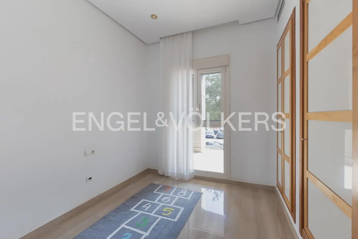 7 bedroom Apartment for sale in Valencia city with pool garage - € 1,400,000 (Ref: 9958473)