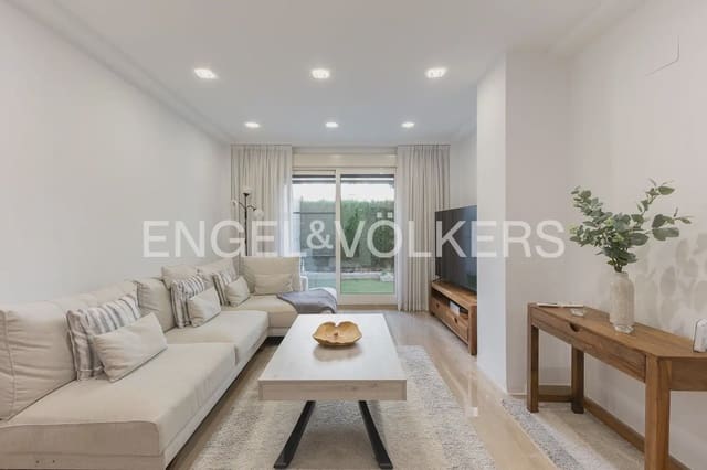 7 sypialnia Apartament na sprzedaż w Benicalap, Miasto Walencja z basenem garażem - 1 400 000 € (Ref: 9958473)
