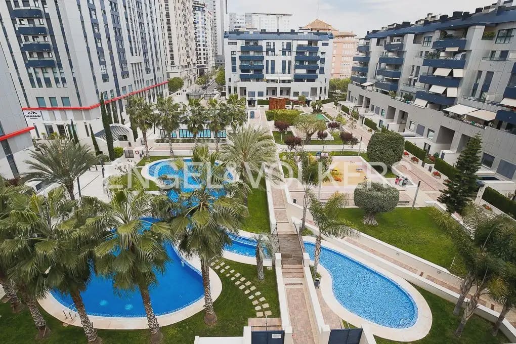 7 bedroom Apartment for sale in Valencia city with pool garage - € 1,400,000 (Ref: 9958473)