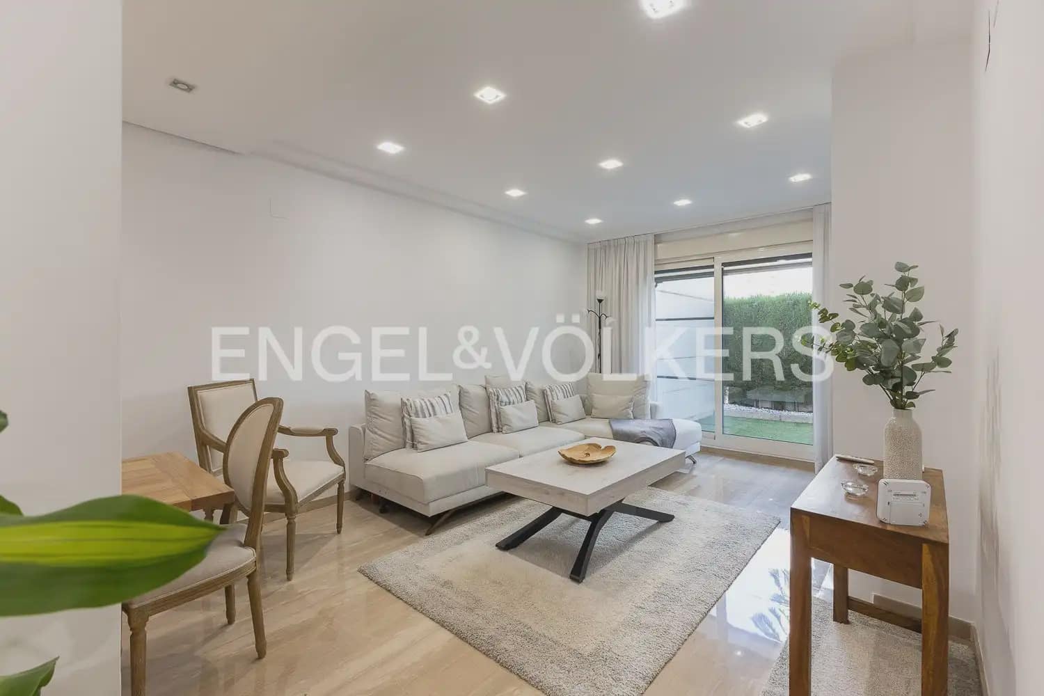 7 bedroom Apartment for sale in Valencia city with pool garage - € 1,400,000 (Ref: 9958473)