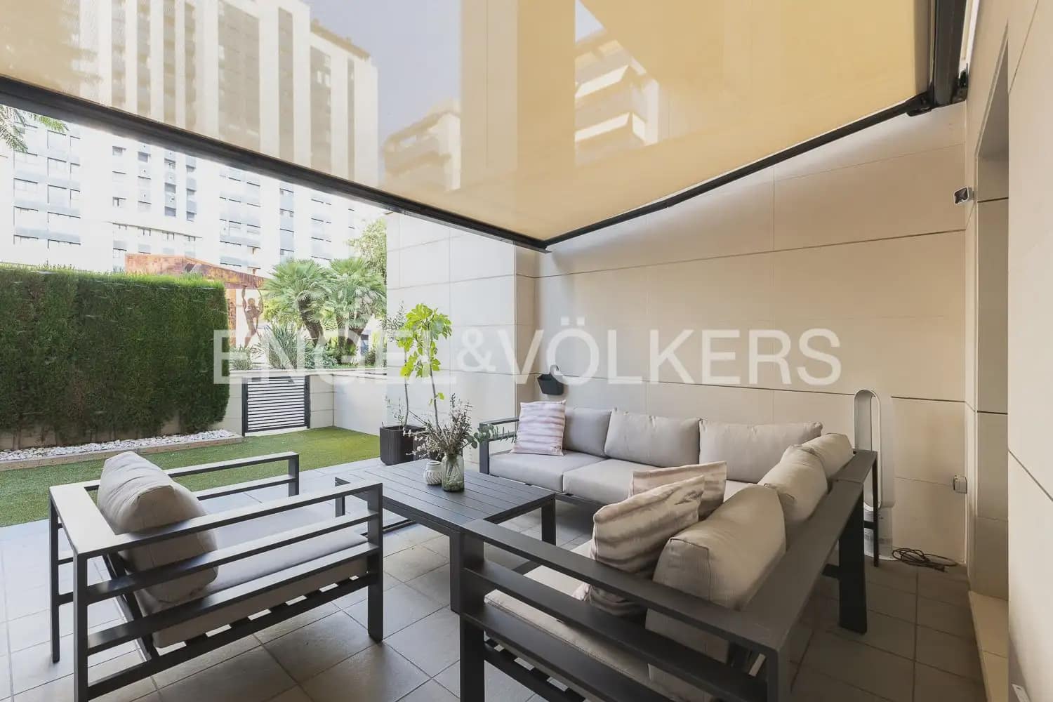 7 bedroom Apartment for sale in Valencia city with pool garage - € 1,400,000 (Ref: 9958473)