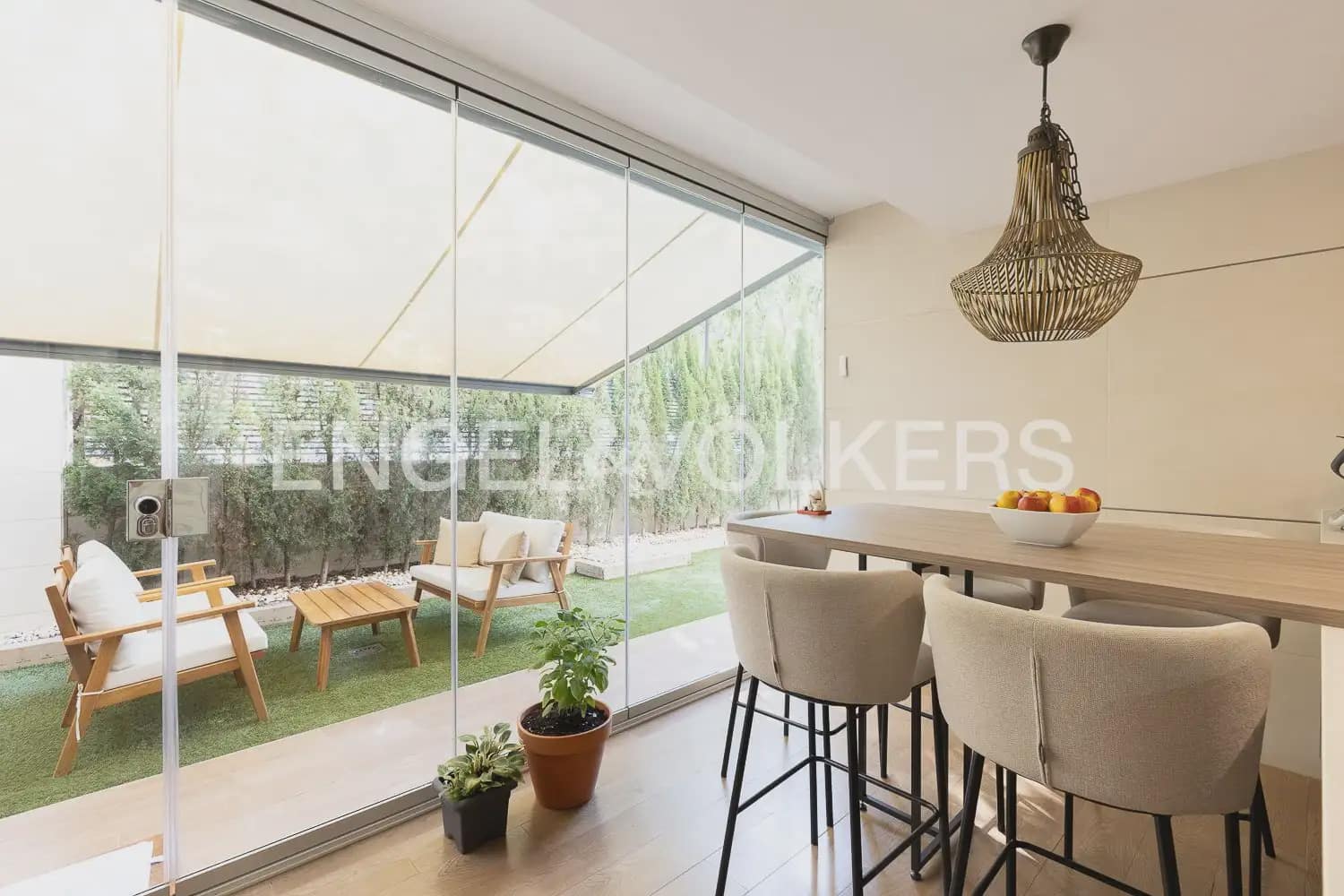 7 bedroom Apartment for sale in Valencia city with pool garage - € 1,400,000 (Ref: 9958473)