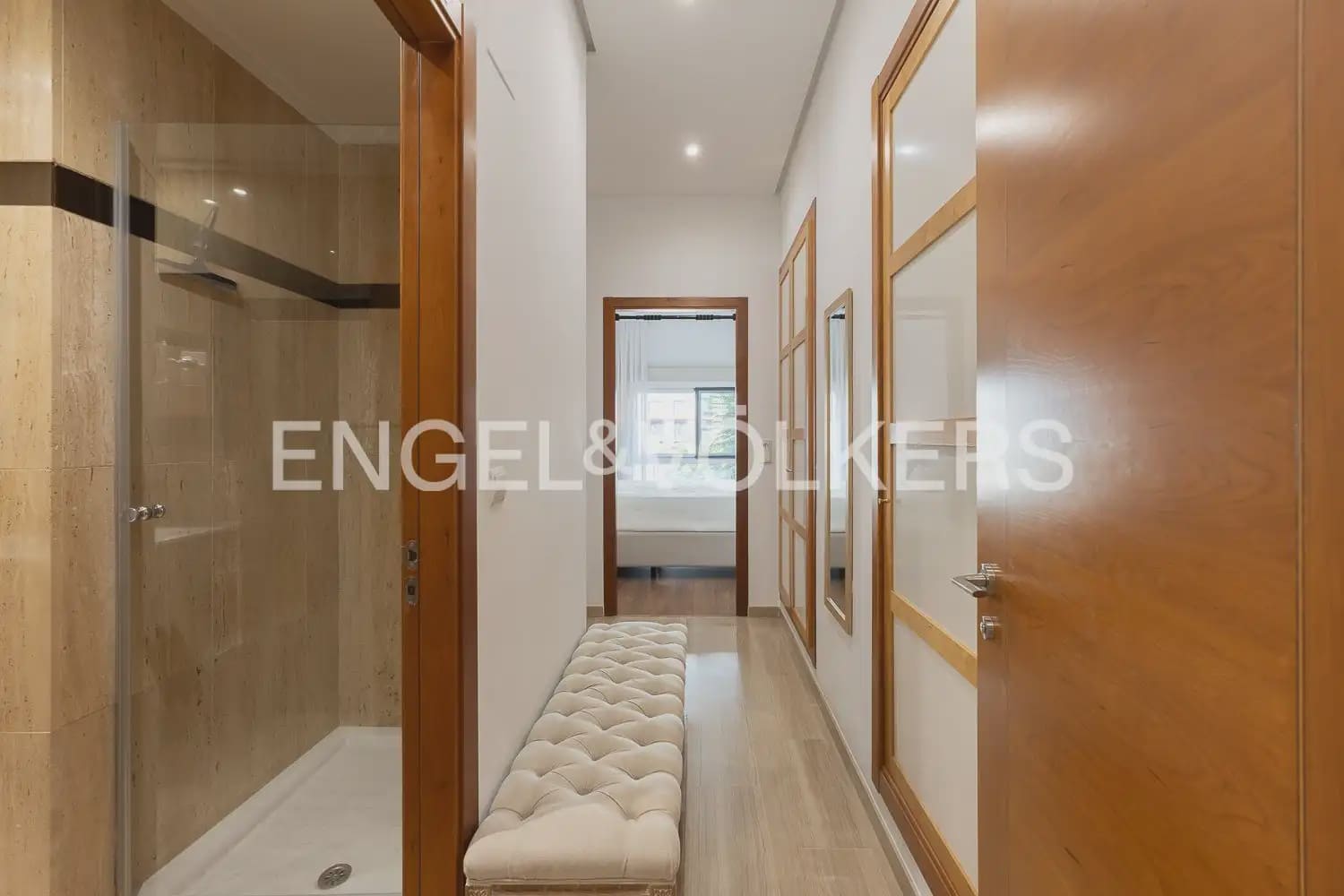 7 bedroom Apartment for sale in Valencia city with pool garage - € 1,400,000 (Ref: 9958473)