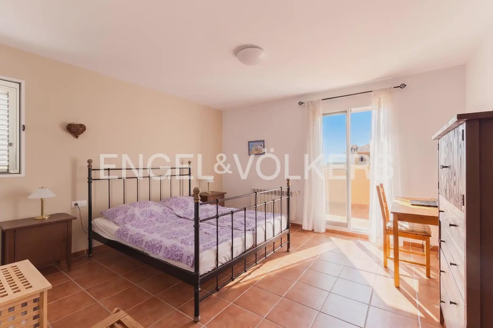 3 Zimmer Villa zu verkaufen in Castello de la Plana mit Pool Garage - 369.000 € (Ref: 9958695)