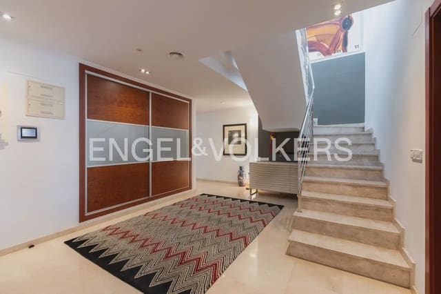 4 chambre Appartement à vendre à Gandia avec garage - 800 000 € (Ref: 9958804)