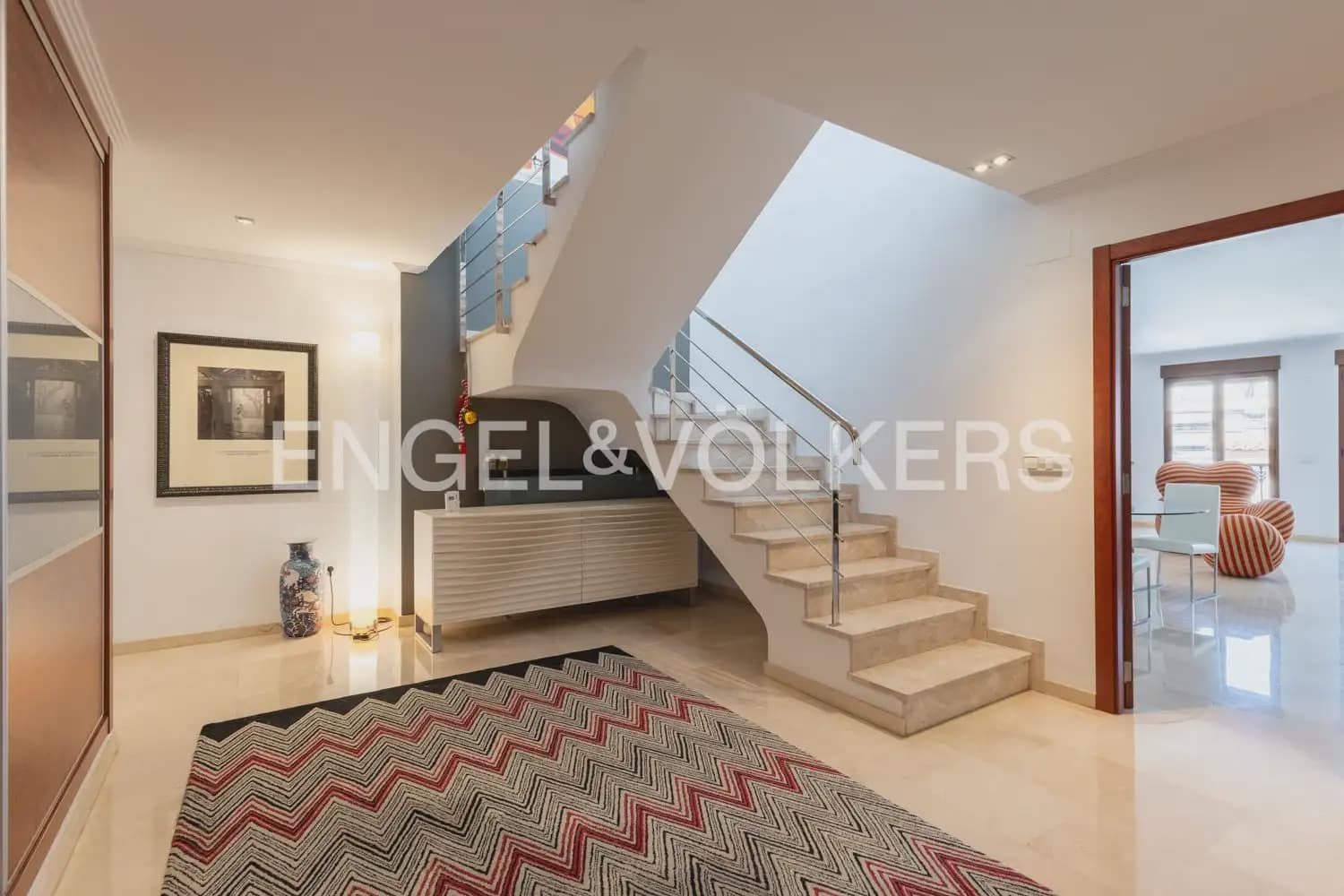4 bedroom Apartment for sale in Gandia with garage - € 800,000 (Ref: 9958804)
