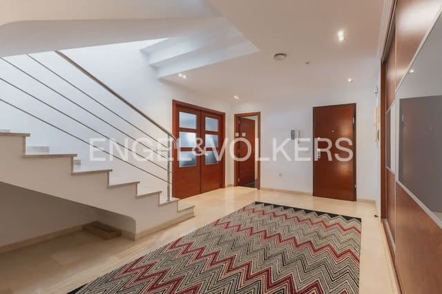 4 chambre Appartement à vendre à Gandia avec garage - 800 000 € (Ref: 9958804)