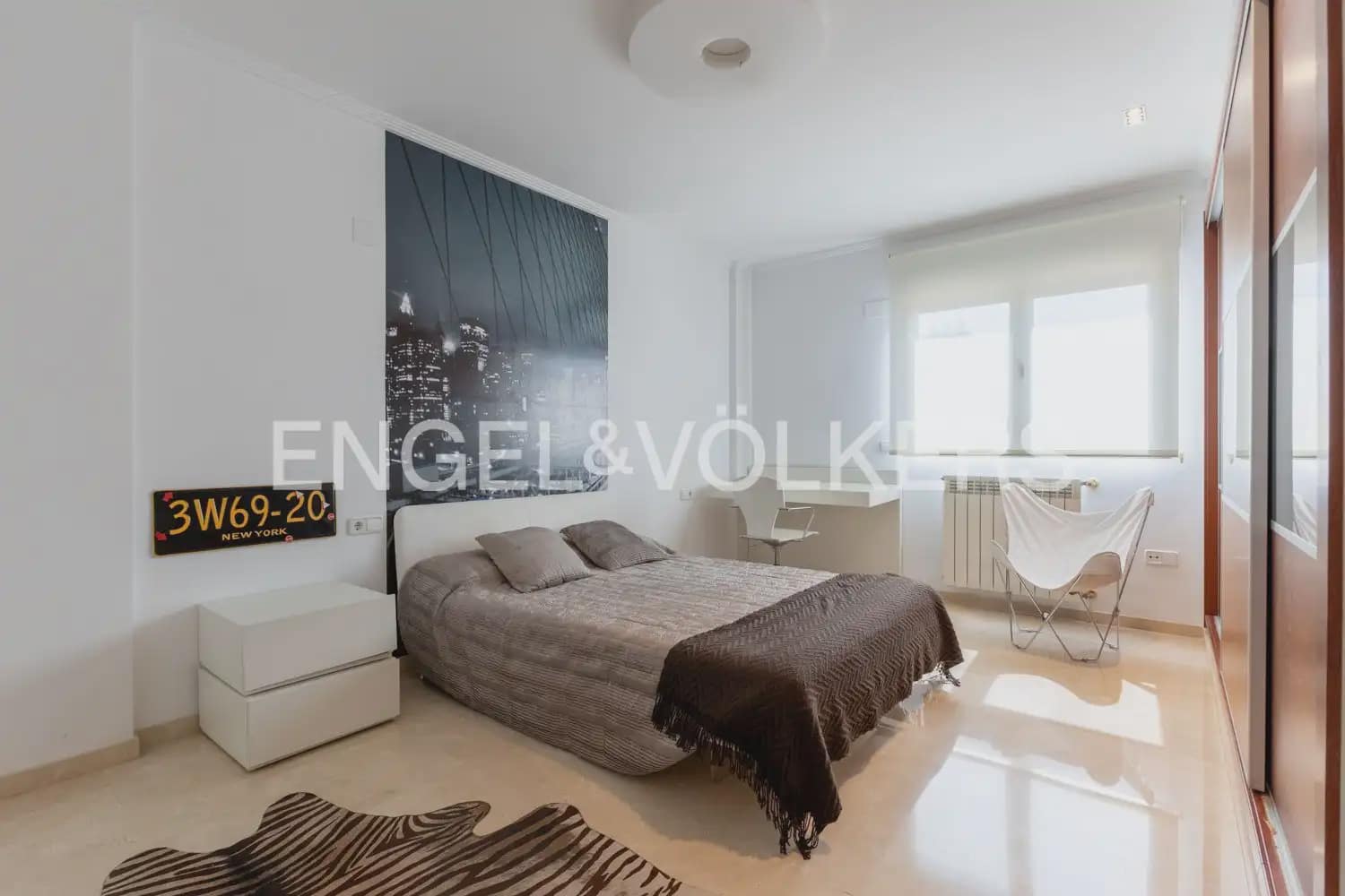 4 bedroom Apartment for sale in Gandia with garage - € 800,000 (Ref: 9958804)