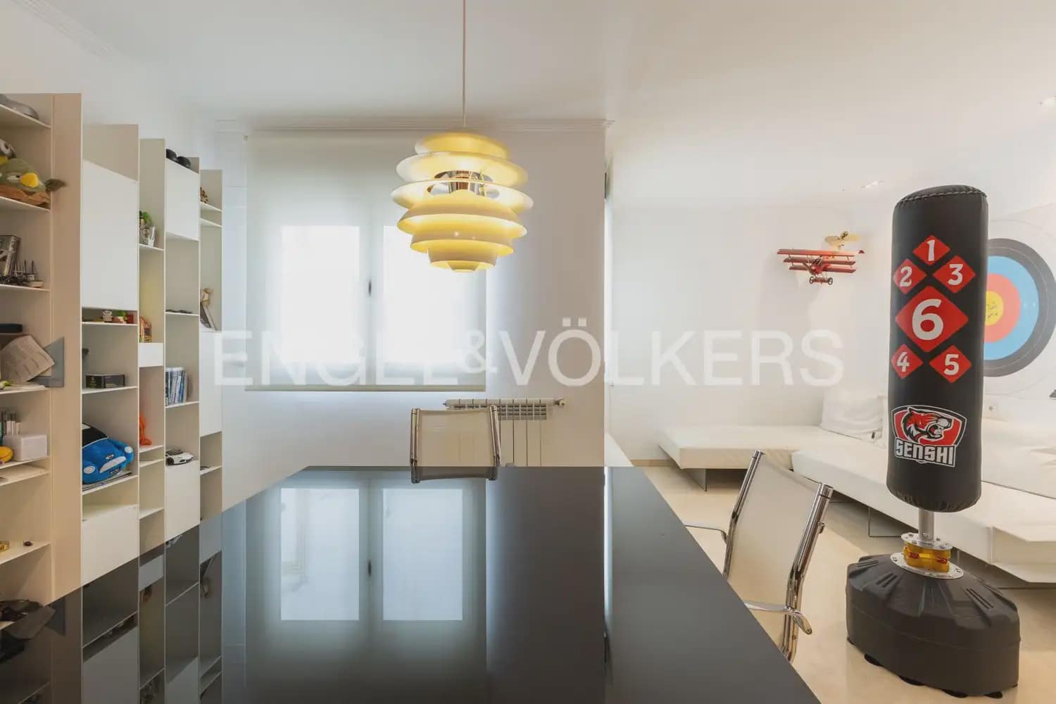 4 bedroom Apartment for sale in Gandia with garage - € 800,000 (Ref: 9958804)
