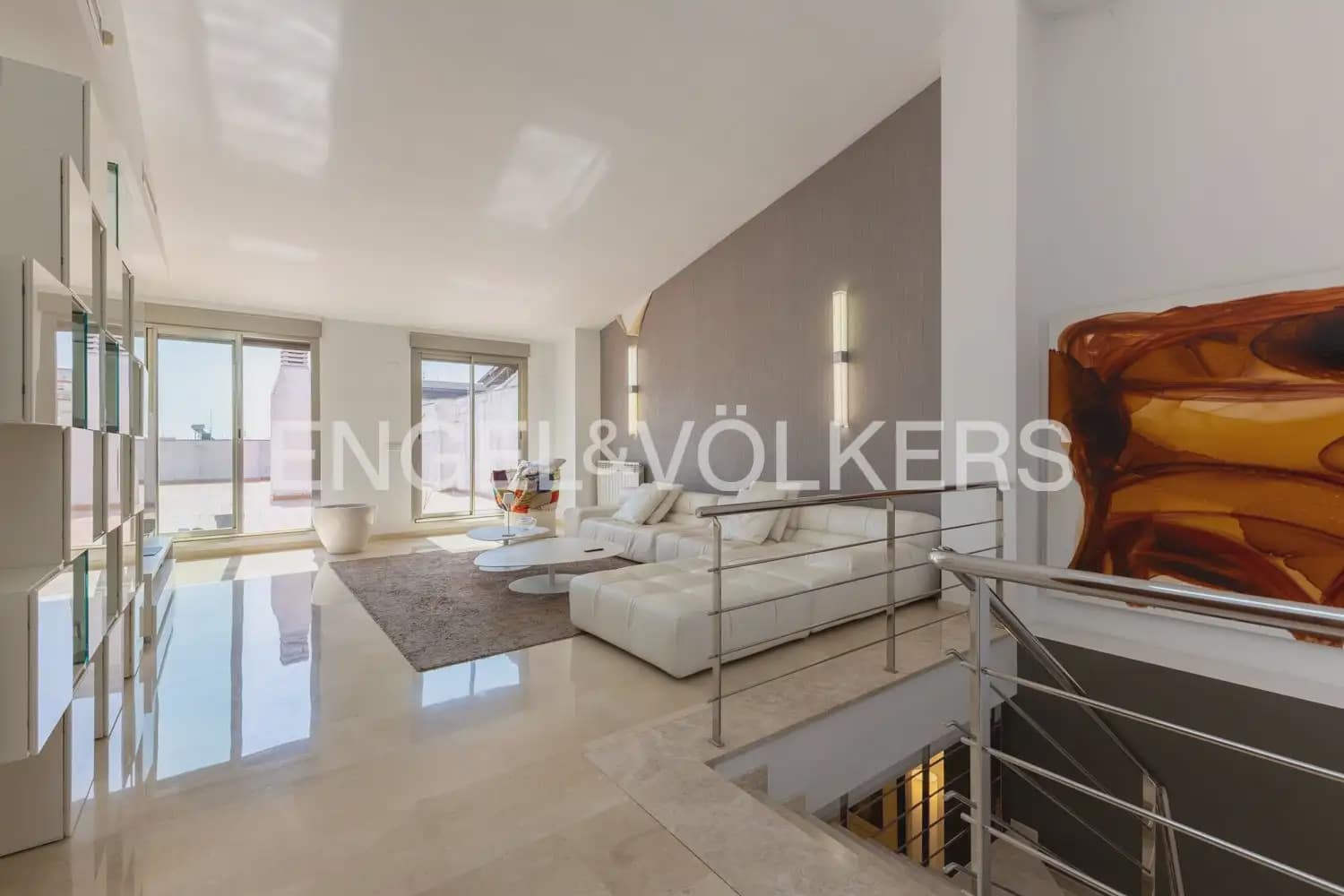 4 bedroom Apartment for sale in Gandia with garage - € 800,000 (Ref: 9958804)