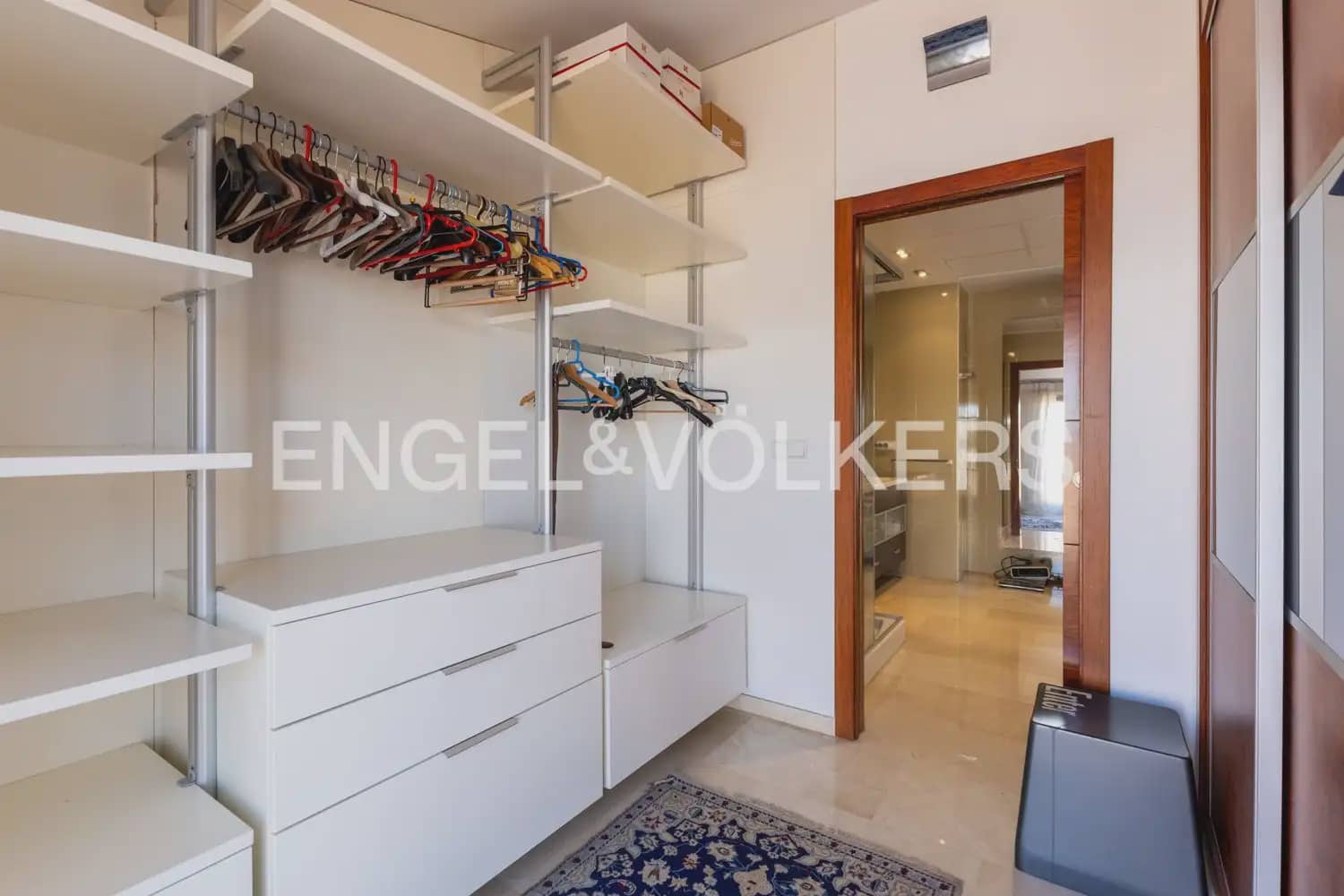 4 bedroom Apartment for sale in Gandia with garage - € 800,000 (Ref: 9958804)