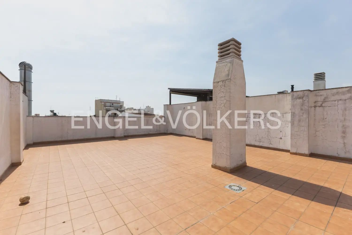 4 bedroom Apartment for sale in Gandia with garage - € 800,000 (Ref: 9958804)