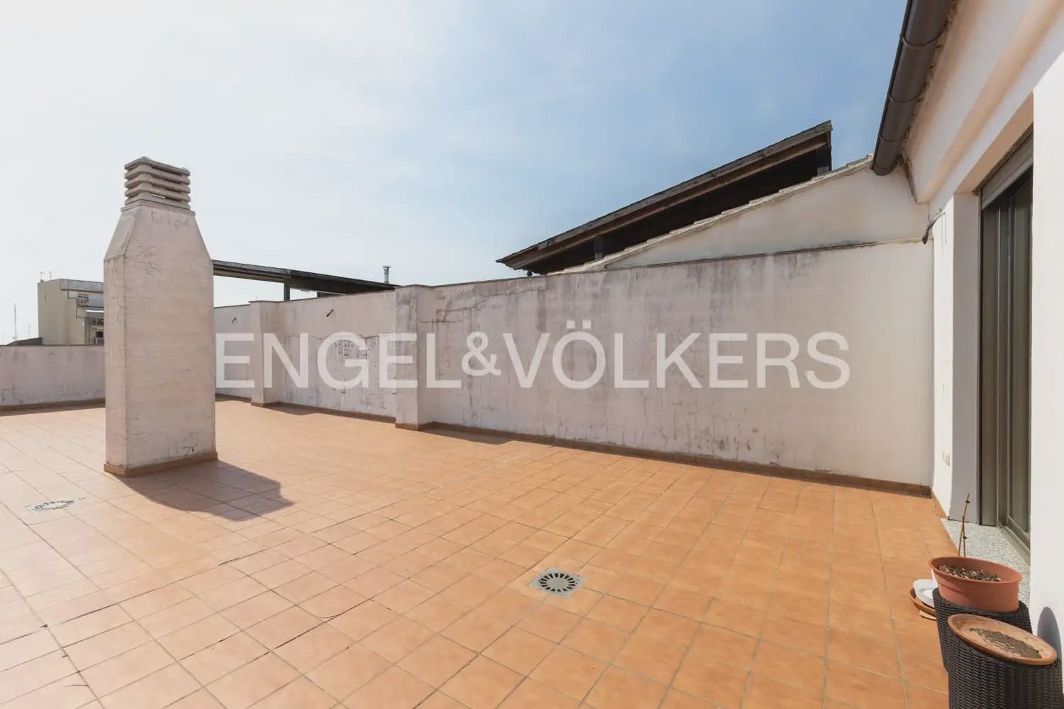4 bedroom Apartment for sale in Gandia with garage - € 800,000 (Ref: 9958804)